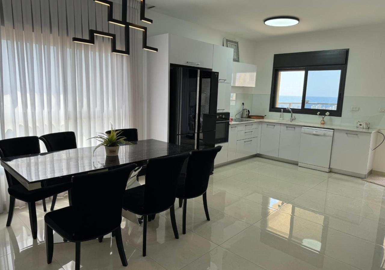 Balfour Sea View City Center Apartment Nahariya Ngoại thất bức ảnh