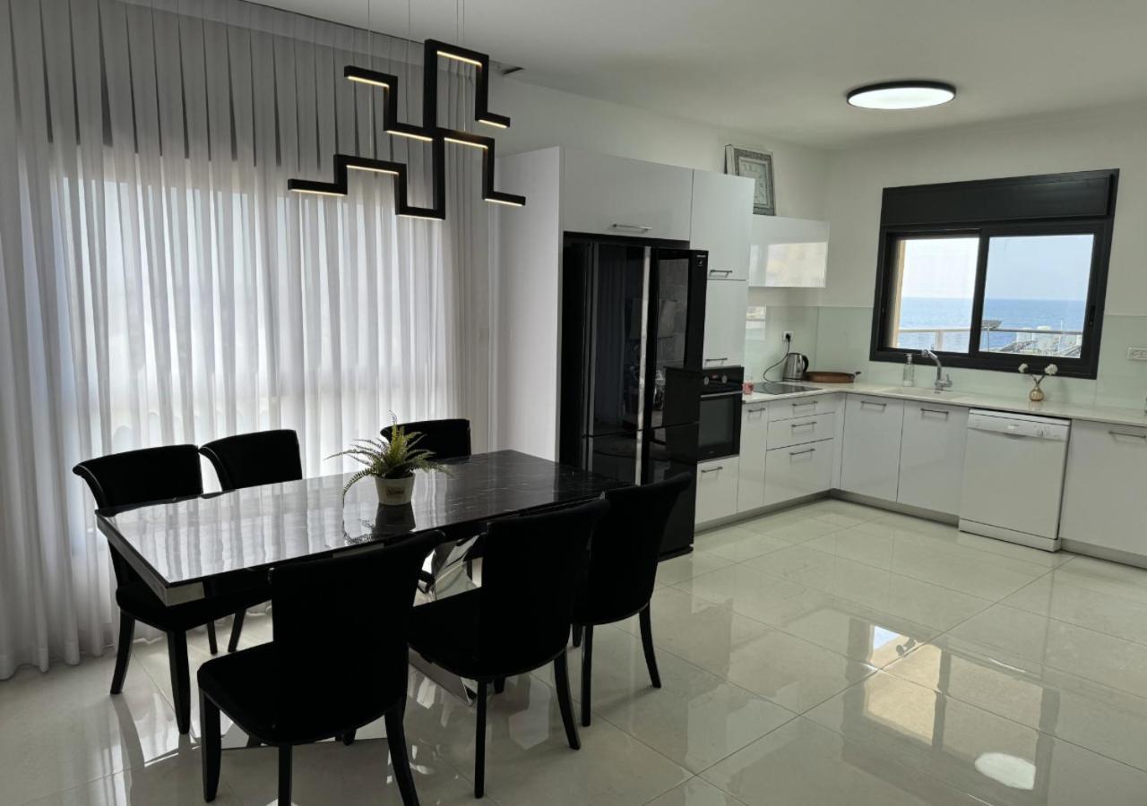 Balfour Sea View City Center Apartment Nahariya Ngoại thất bức ảnh