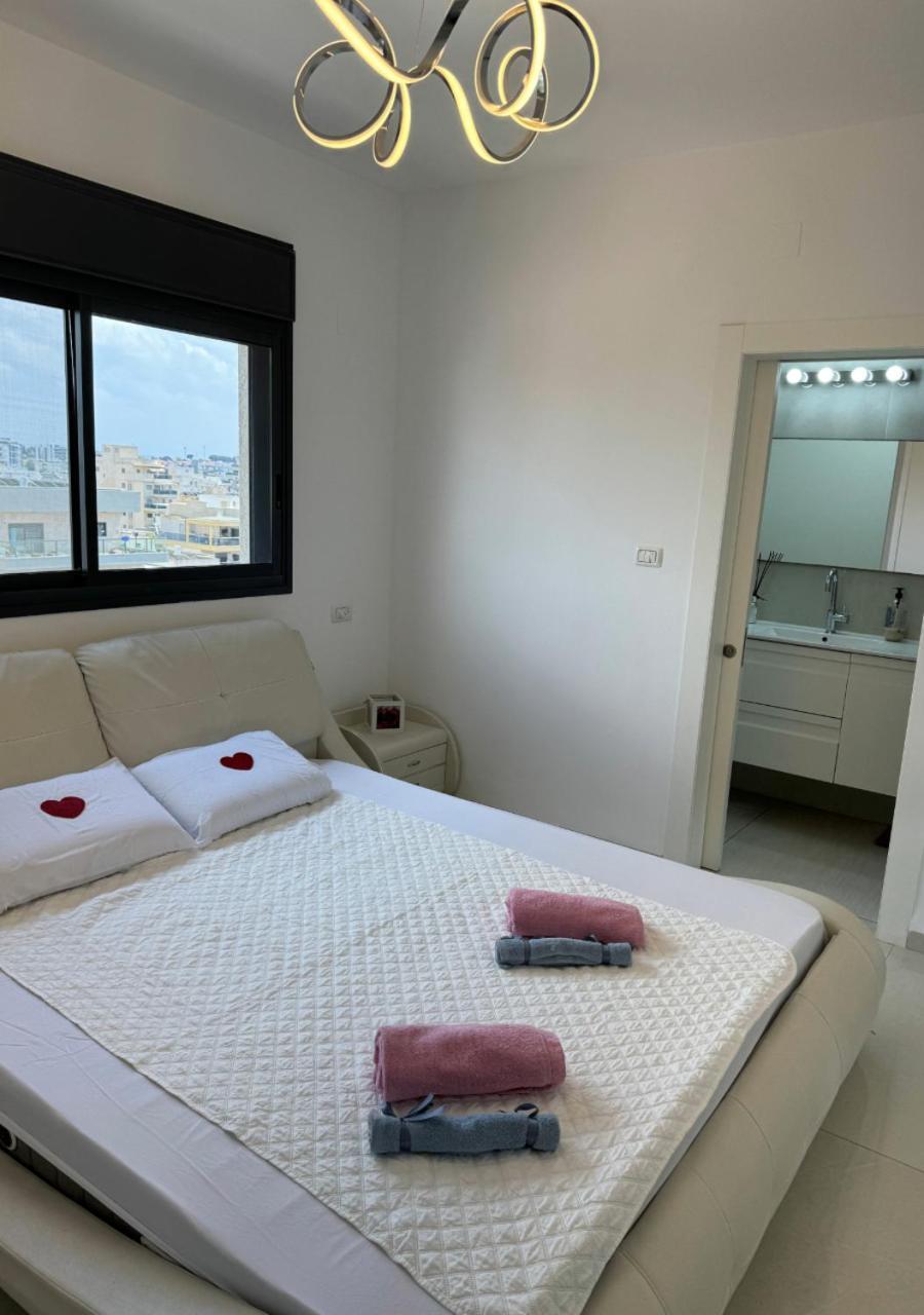 Balfour Sea View City Center Apartment Nahariya Ngoại thất bức ảnh