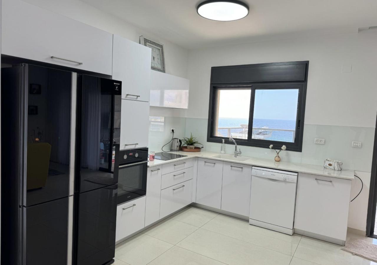 Balfour Sea View City Center Apartment Nahariya Ngoại thất bức ảnh