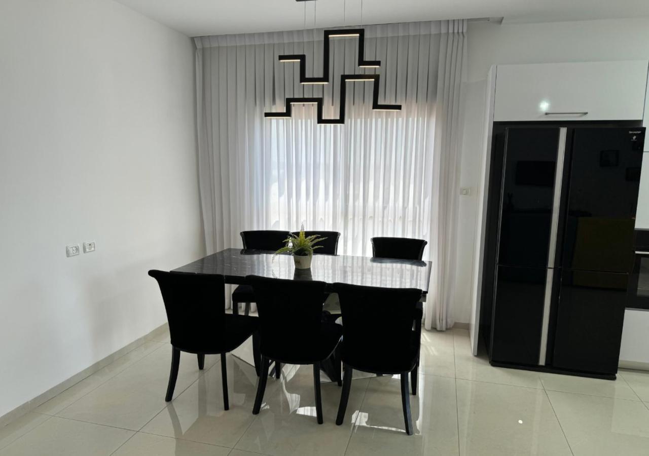 Balfour Sea View City Center Apartment Nahariya Ngoại thất bức ảnh