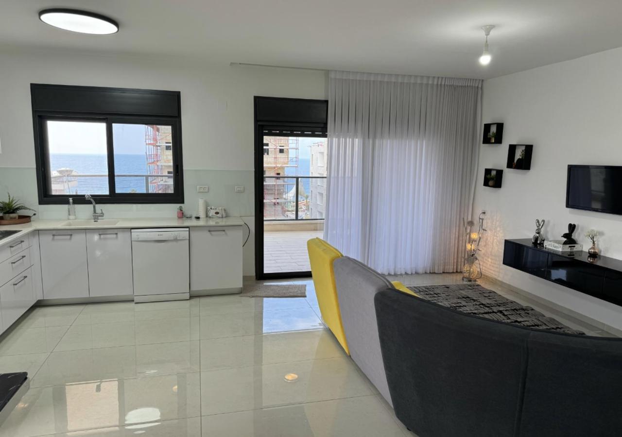 Balfour Sea View City Center Apartment Nahariya Ngoại thất bức ảnh