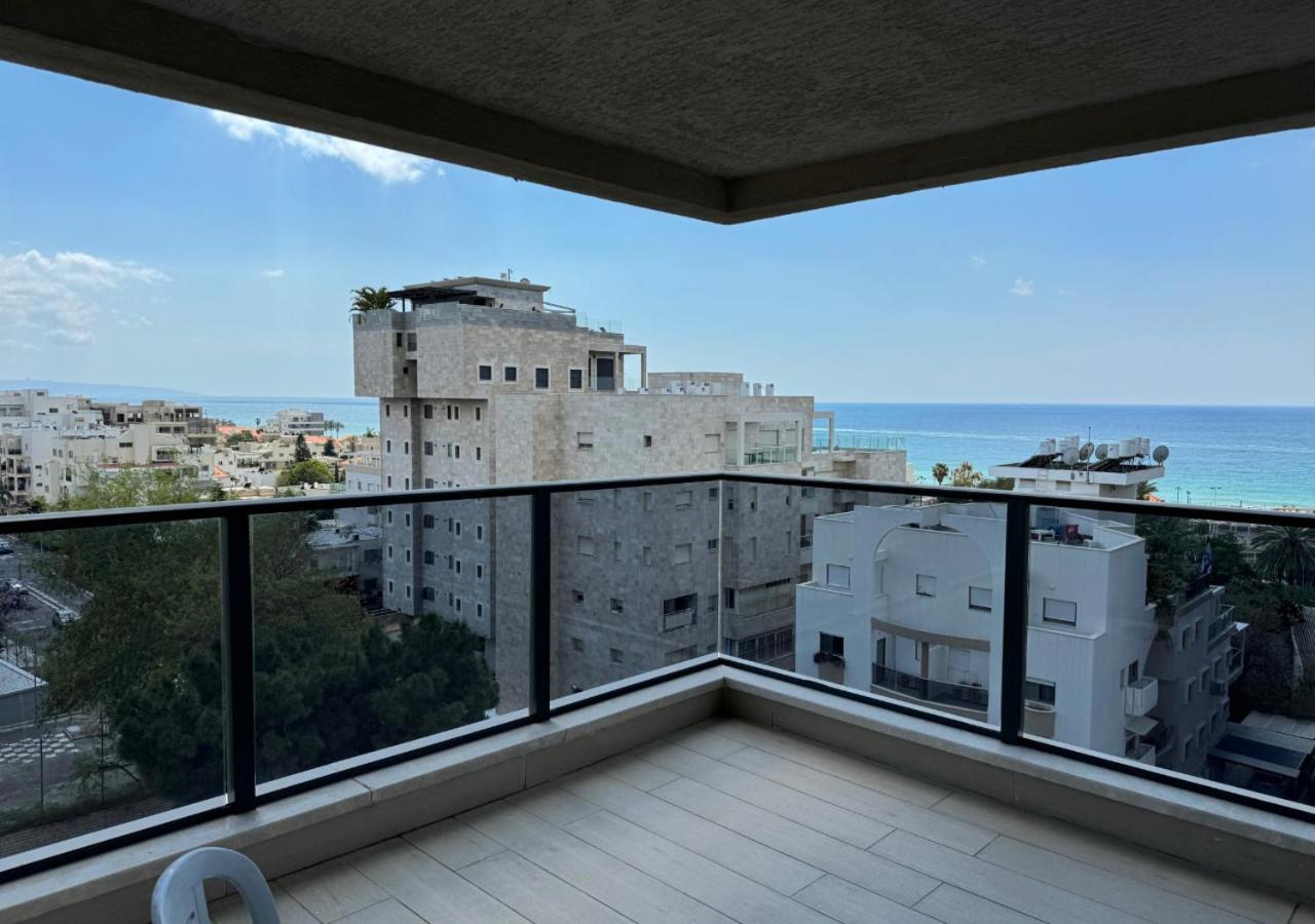 Balfour Sea View City Center Apartment Nahariya Ngoại thất bức ảnh