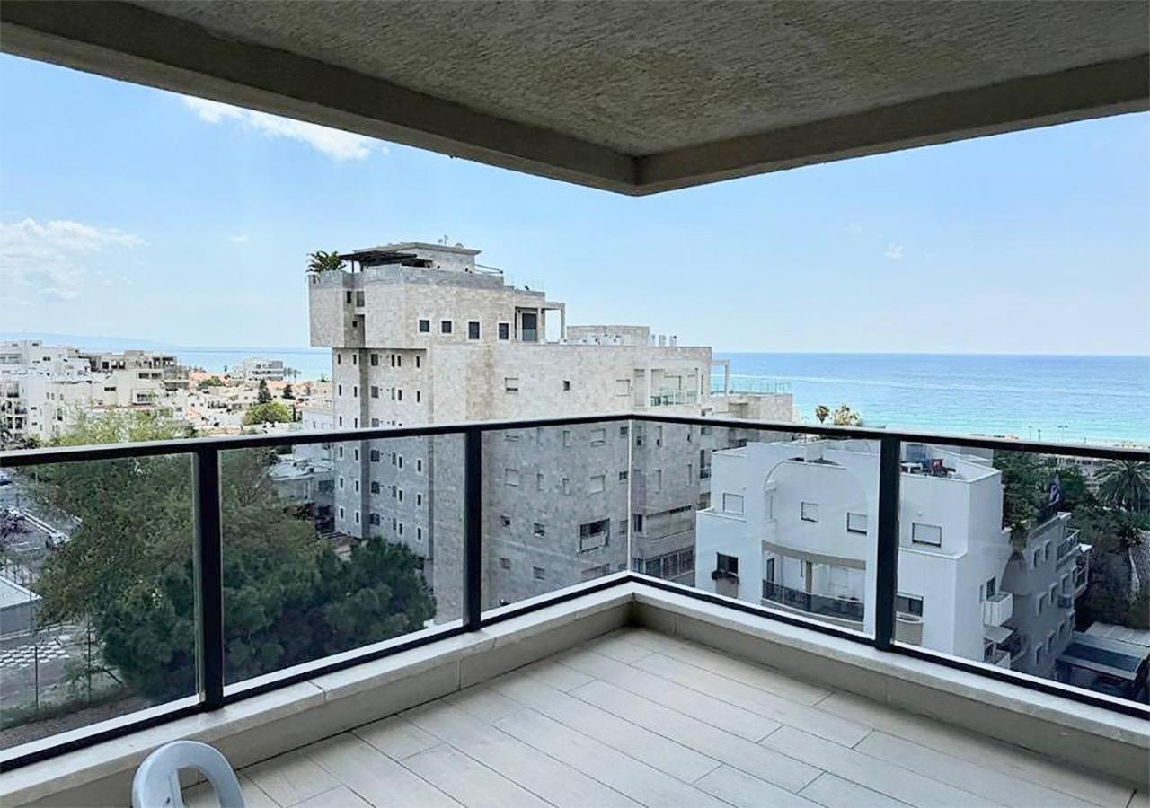 Balfour Sea View City Center Apartment Nahariya Ngoại thất bức ảnh