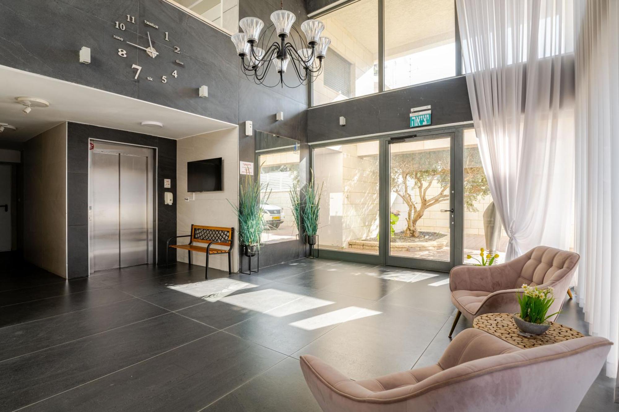 Balfour Sea View City Center Nahariya Ngoại thất bức ảnh