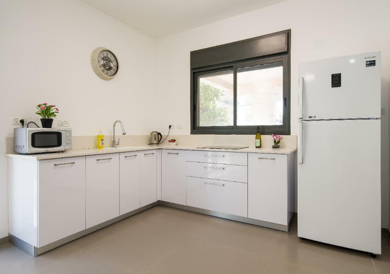 Balfour Sea View City Center Nahariya Ngoại thất bức ảnh