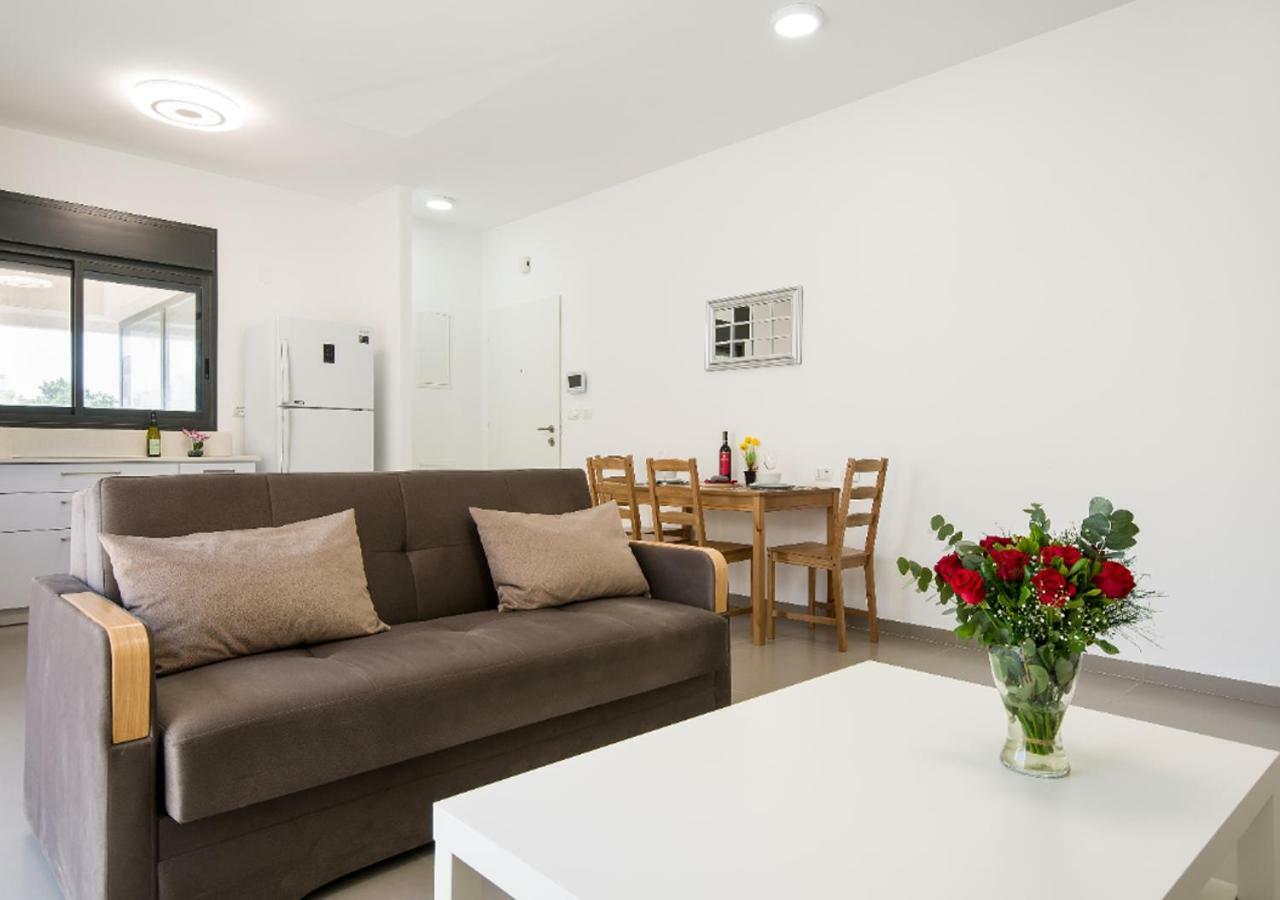 Balfour Sea View City Center Nahariya Ngoại thất bức ảnh