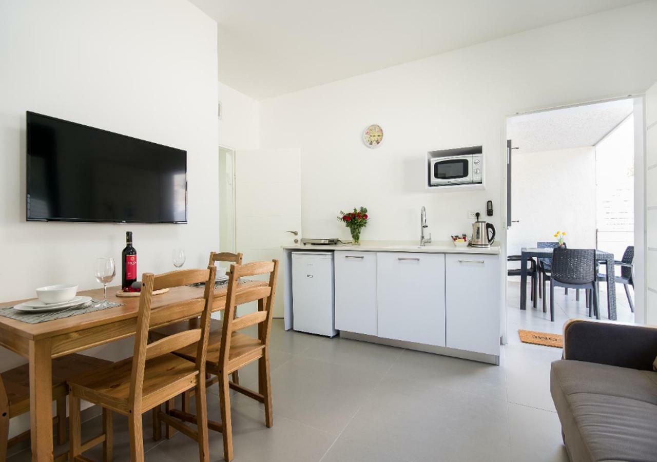 Balfour Sea View City Center Nahariya Ngoại thất bức ảnh